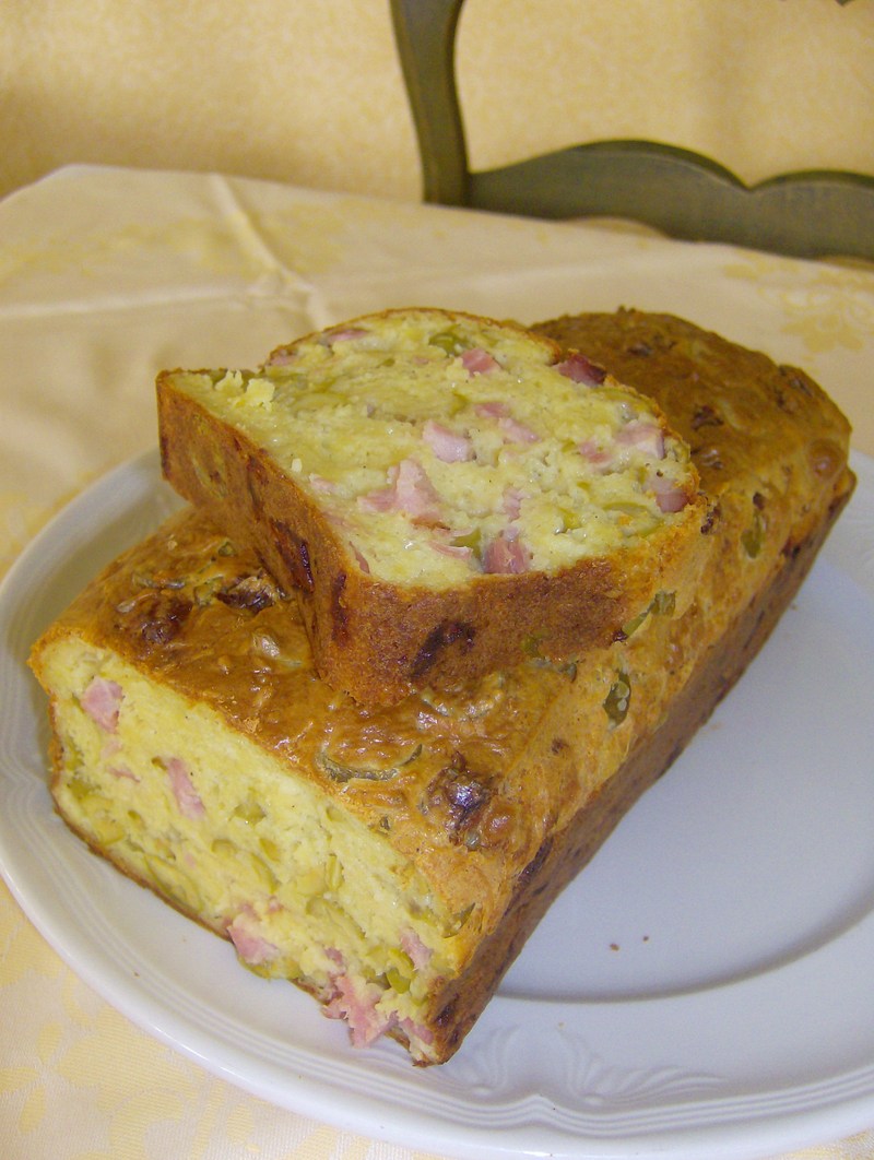 Cake_aux_olives_et_aux_jambon